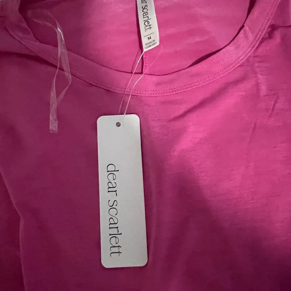 Dear Scarlett Solid Essential Top NWT size M​ - Picture 3 of 4